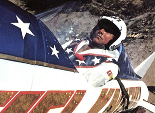 Illustration for article titled The Nine Lives of Evel Knievel, the Superstar Who Wanted to Jump the Grand Canyon